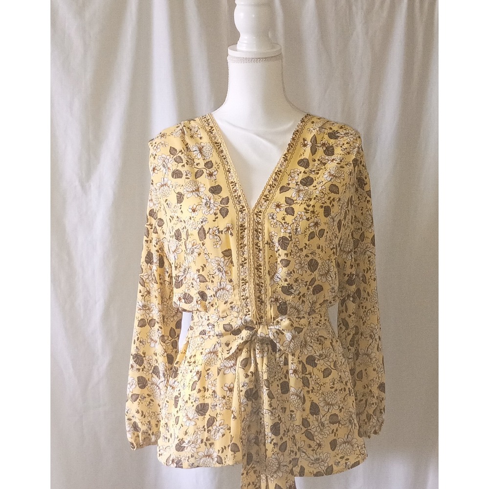 Max Studio Yellow Romantic‎ Whimsy Cottagecore Floral  Tie Front  Large Boho Top